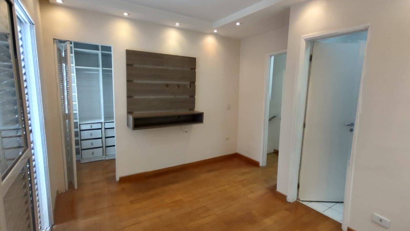 Casa de Condomínio para alugar com 3 quartos, 136m² - Foto 26