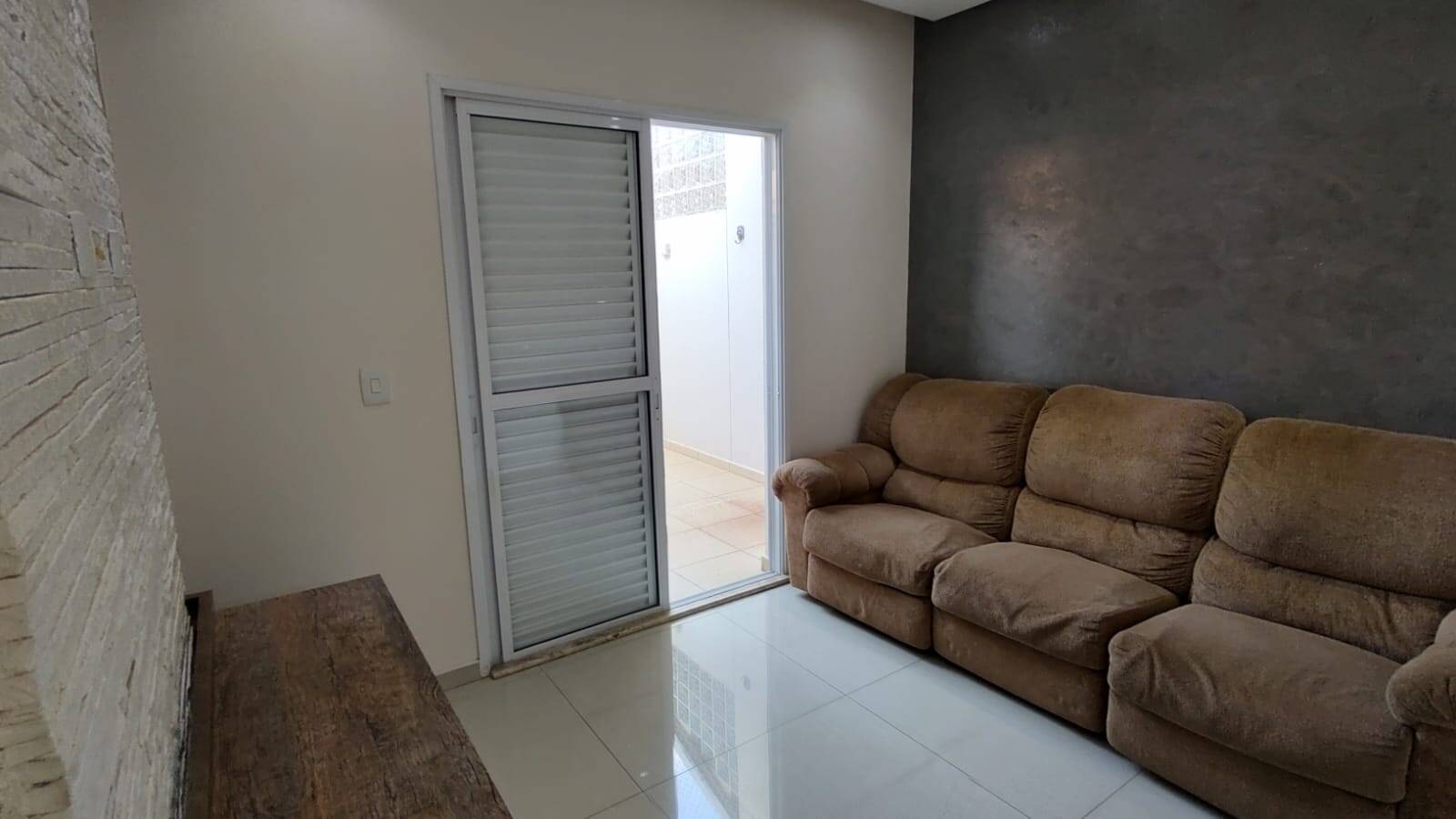 Casa de Condomínio para alugar com 3 quartos, 136m² - Foto 6