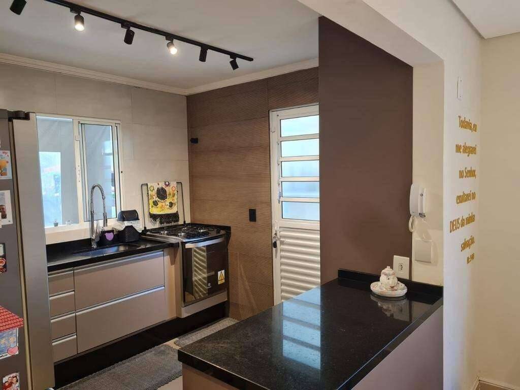 Casa à venda com 3 quartos, 97m² - Foto 12