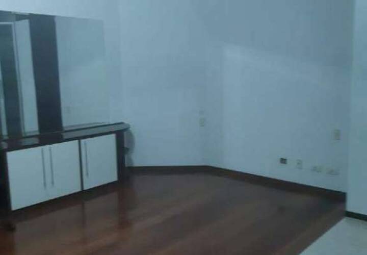 Casa de Condomínio para alugar com 5 quartos, 697m² - Foto 2