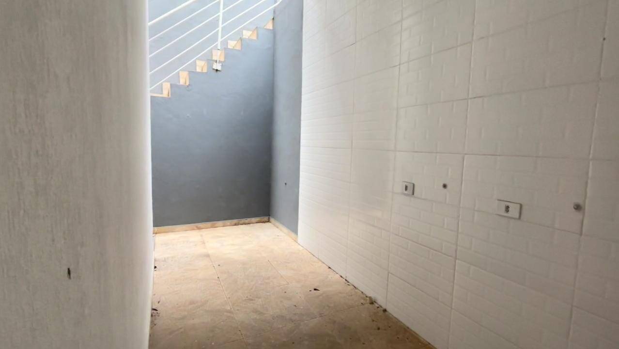 Casa de Condomínio para alugar com 3 quartos, 135m² - Foto 6