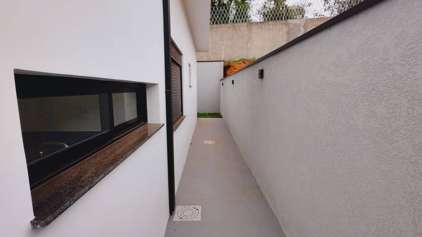 Casa à venda com 3 quartos, 110m² - Foto 25