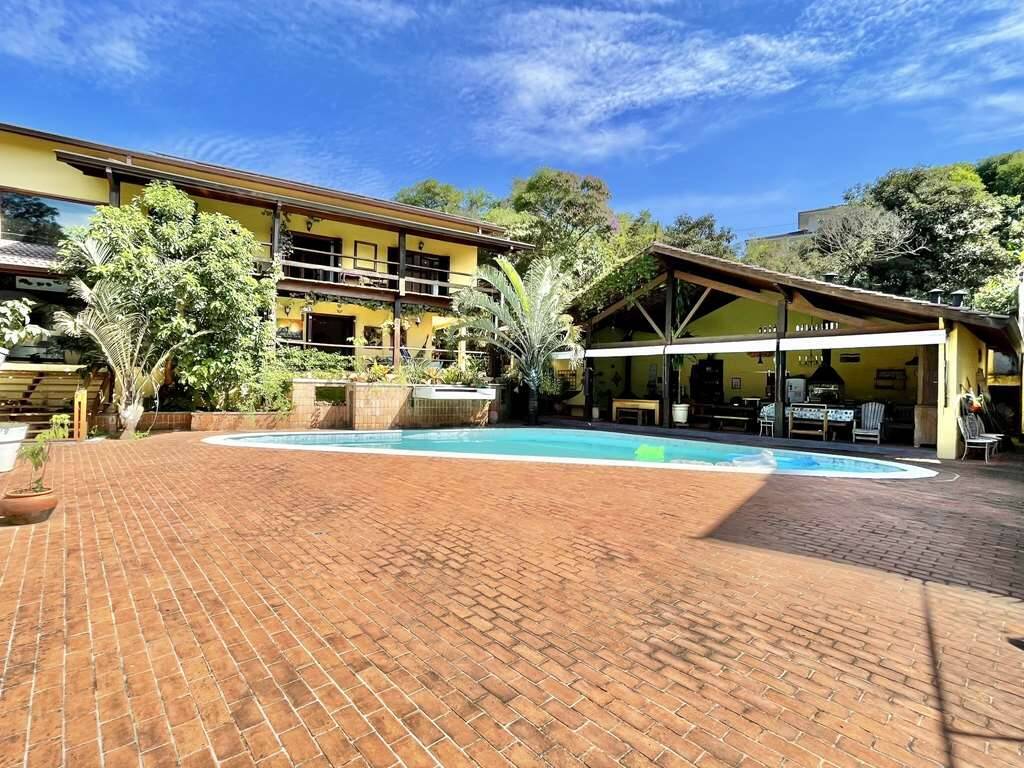 Casa de Condomínio à venda com 7 quartos, 920m² - Foto 2