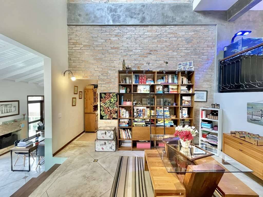 Casa de Condomínio à venda com 3 quartos, 323m² - Foto 15