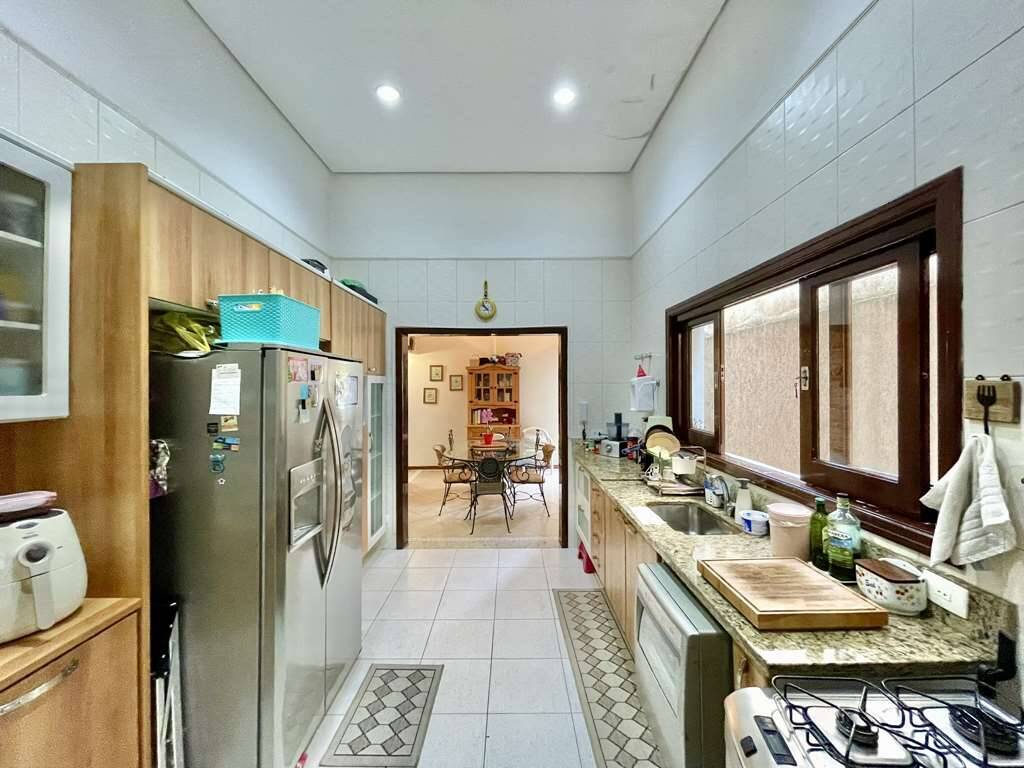 Casa de Condomínio à venda com 3 quartos, 323m² - Foto 18