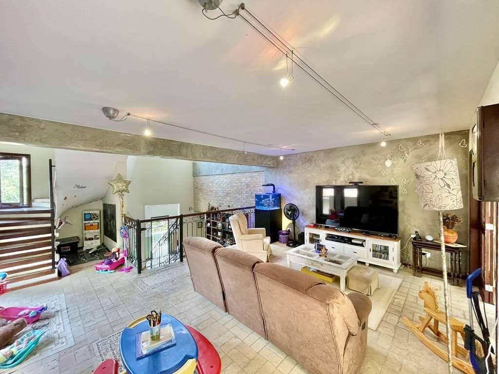 Casa de Condomínio à venda com 3 quartos, 323m² - Foto 24