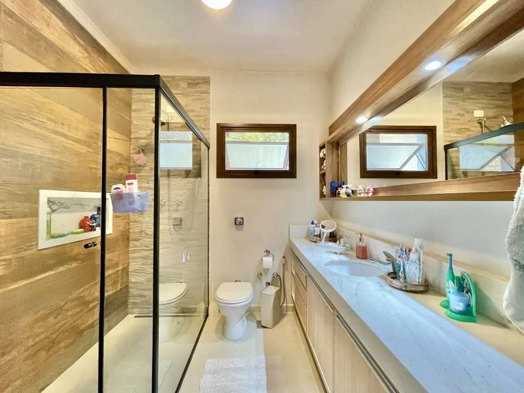 Casa de Condomínio à venda com 3 quartos, 323m² - Foto 33