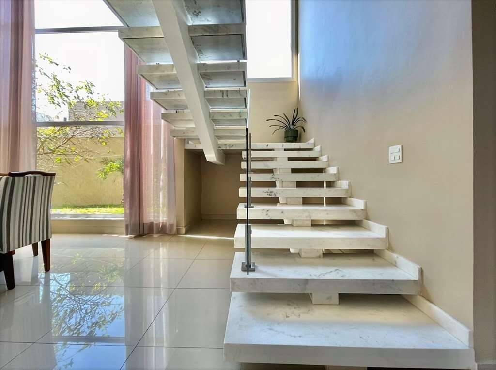 Casa de Condomínio à venda com 4 quartos, 315m² - Foto 25