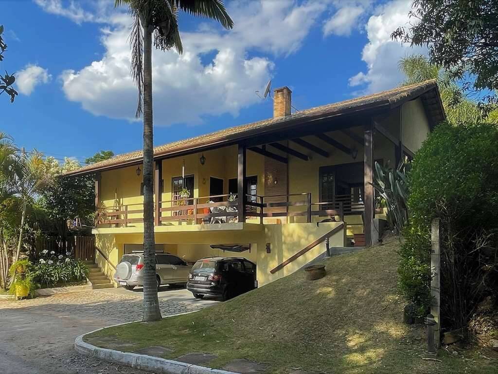 Casa de Condomínio à venda com 4 quartos, 220m² - Foto 3