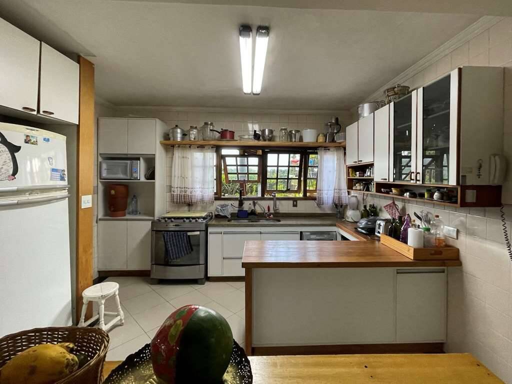 Casa de Condomínio à venda com 4 quartos, 220m² - Foto 16