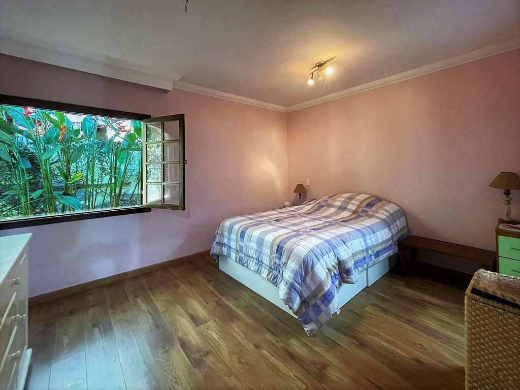 Casa de Condomínio à venda com 4 quartos, 220m² - Foto 20