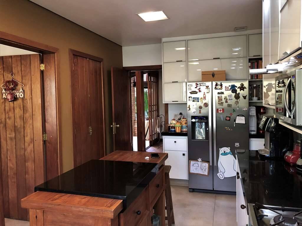 Casa de Condomínio à venda com 4 quartos, 450m² - Foto 6