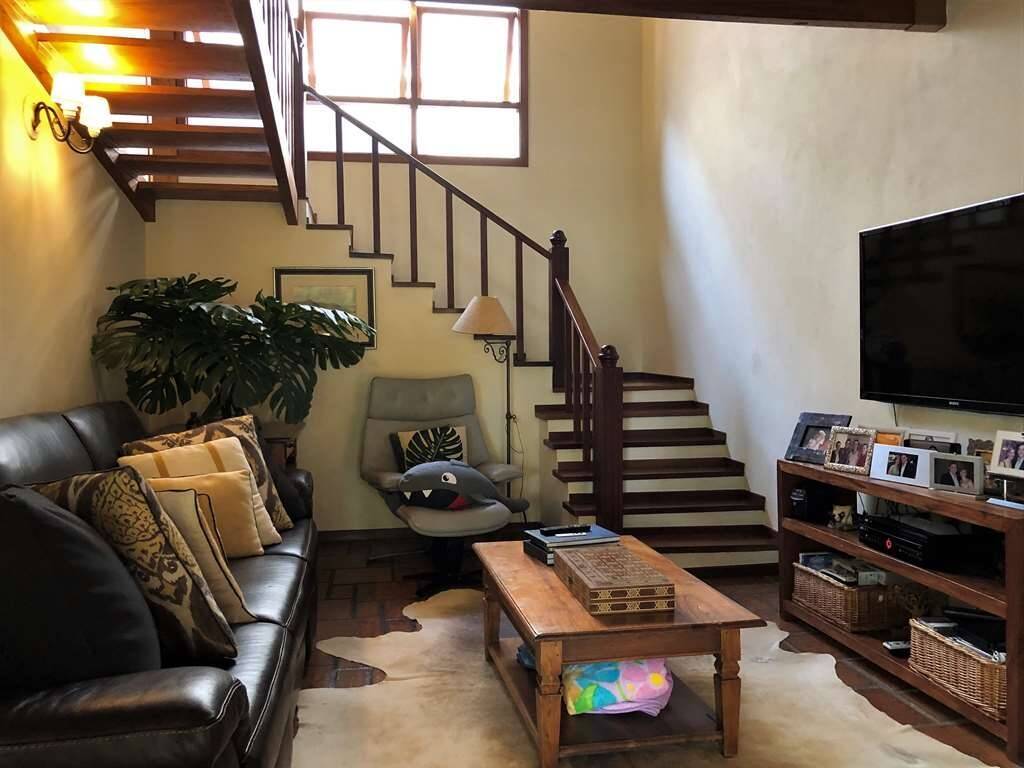 Casa de Condomínio à venda com 4 quartos, 450m² - Foto 19