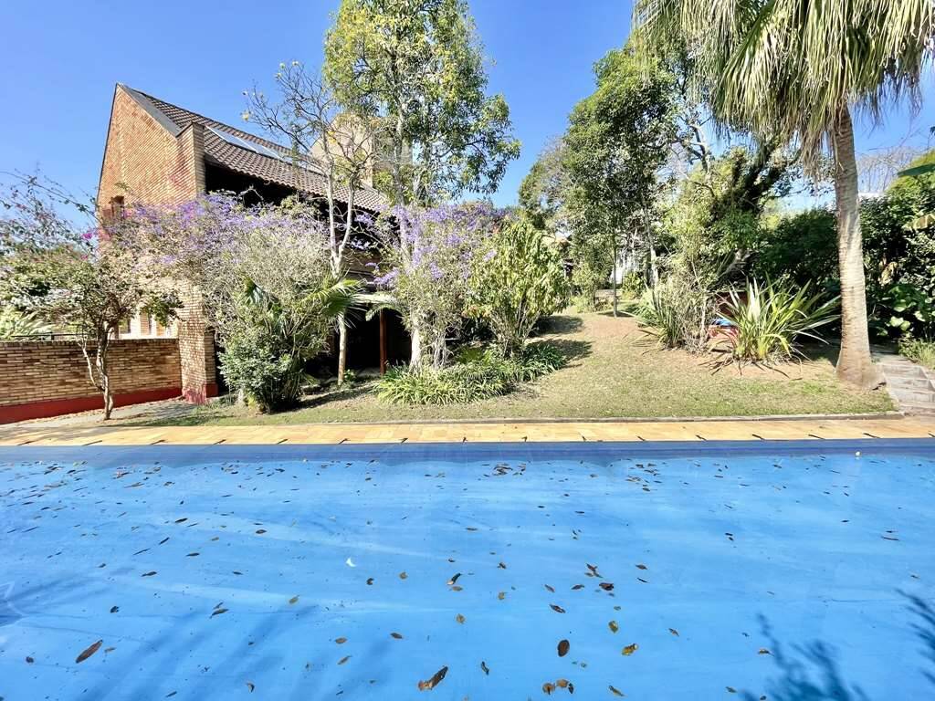 Casa de Condomínio à venda com 3 quartos, 450m² - Foto 1