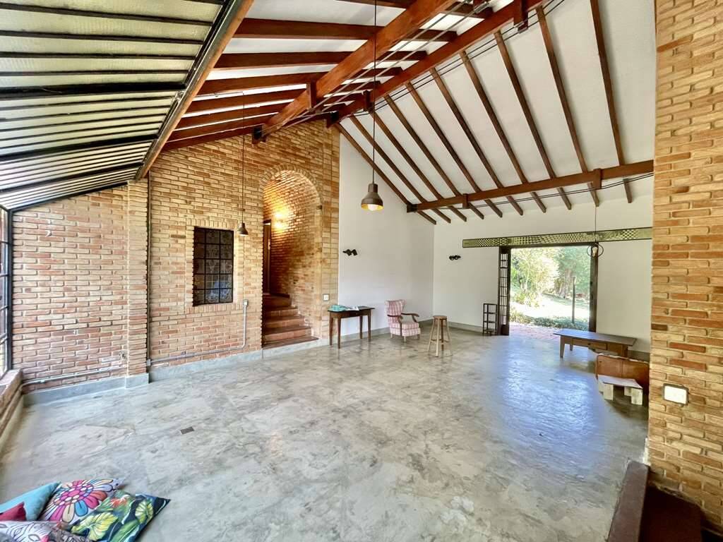 Casa de Condomínio à venda com 3 quartos, 450m² - Foto 9