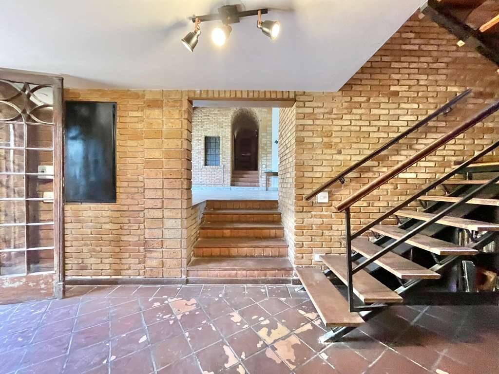 Casa de Condomínio à venda com 3 quartos, 450m² - Foto 19