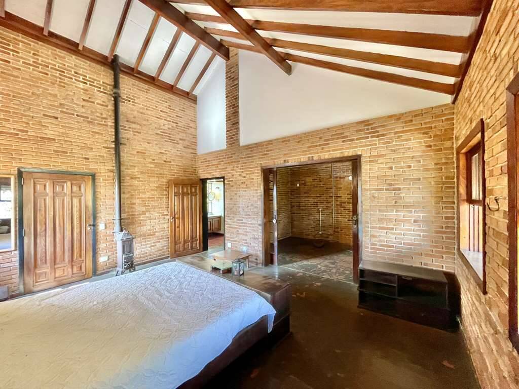 Casa de Condomínio à venda com 3 quartos, 450m² - Foto 27