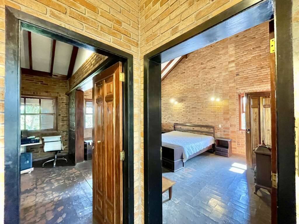 Casa de Condomínio à venda com 3 quartos, 450m² - Foto 24