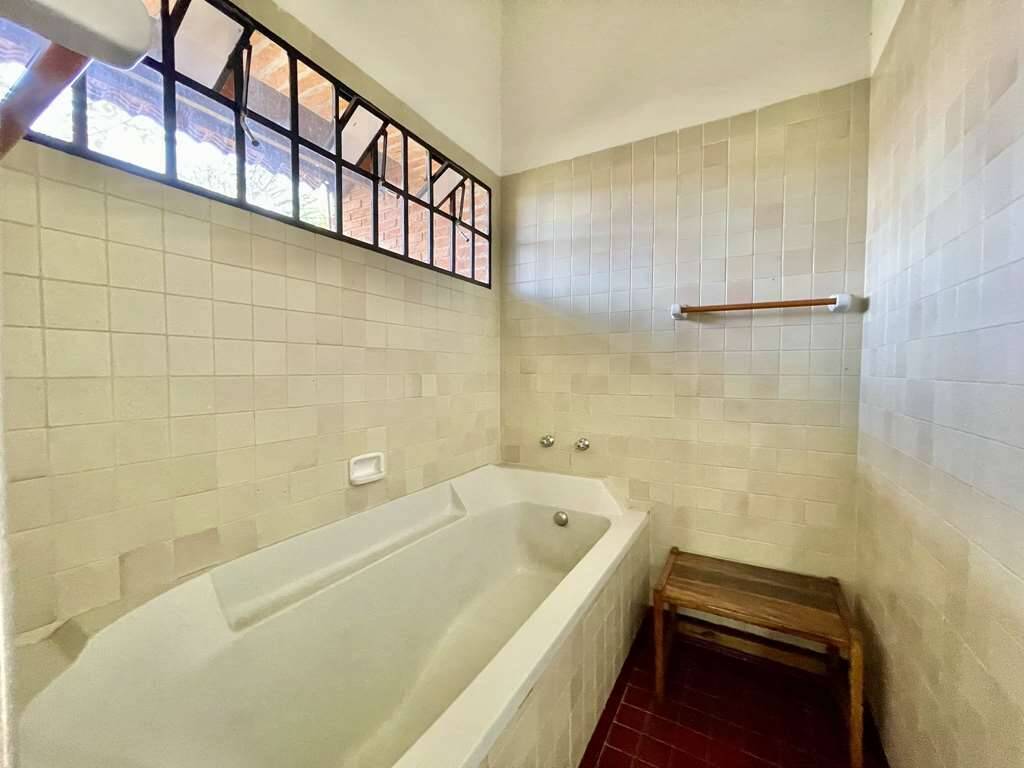 Casa de Condomínio à venda com 3 quartos, 450m² - Foto 39