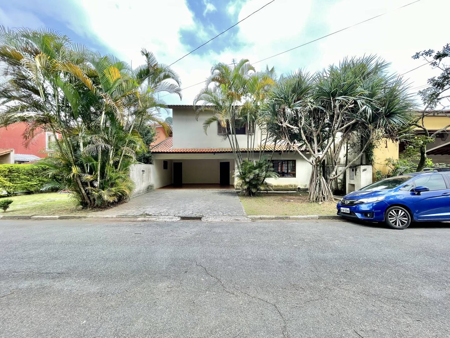 Casa de Condomínio à venda com 3 quartos, 233m² - Foto 2