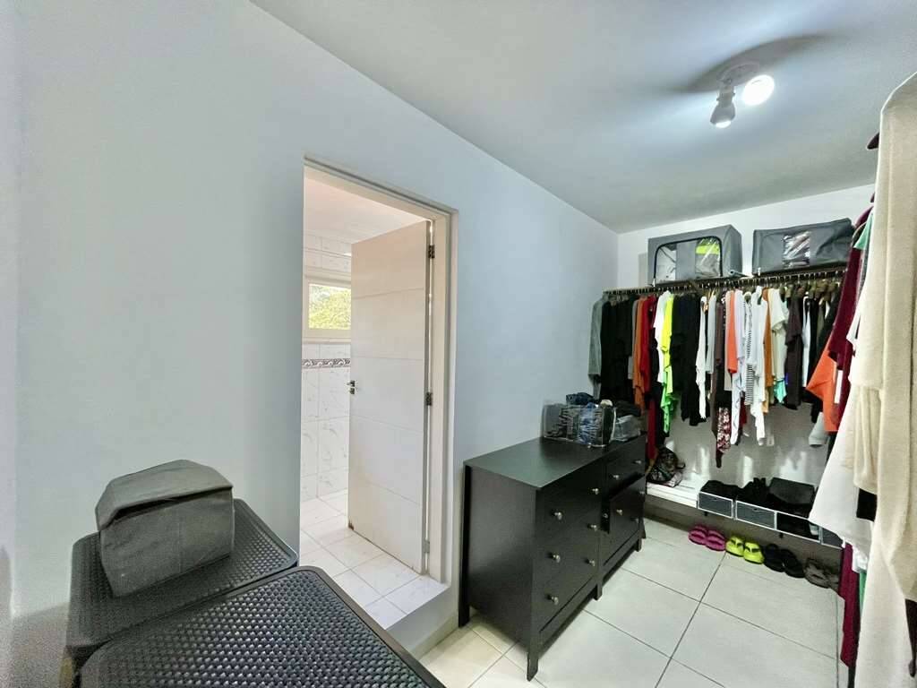 Casa à venda com 3 quartos, 280m² - Foto 12