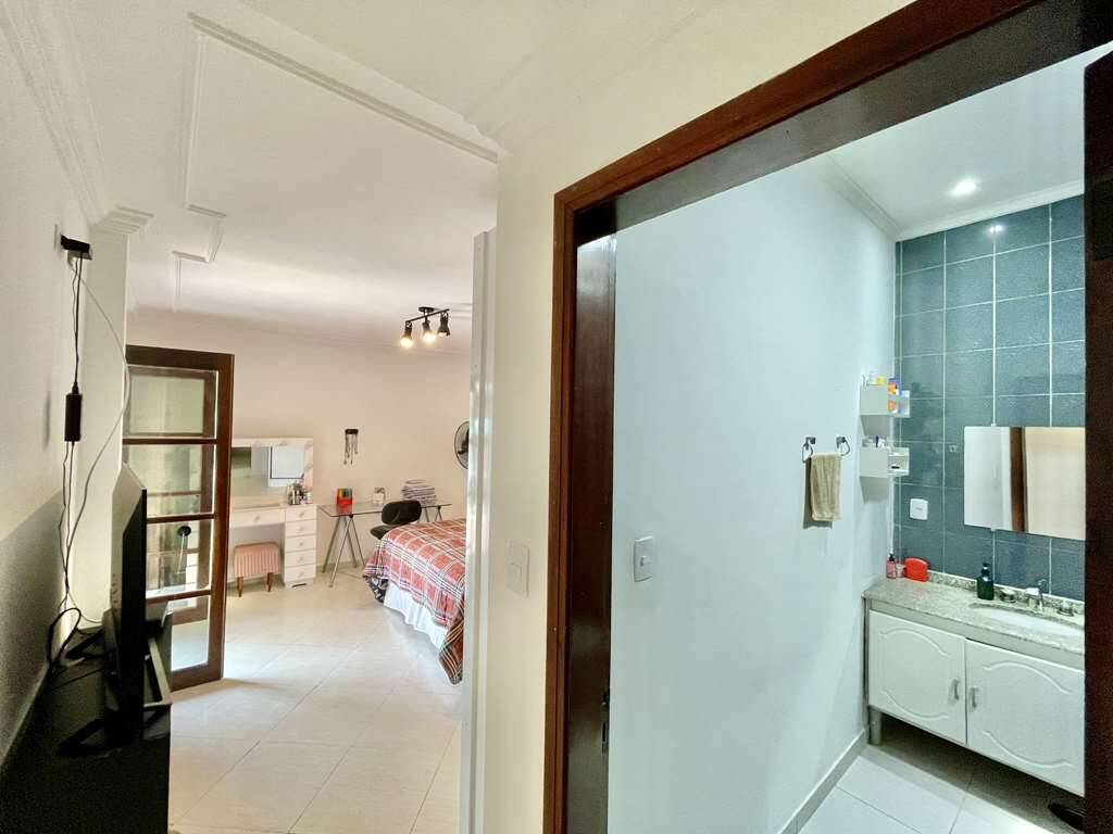 Casa à venda com 3 quartos, 280m² - Foto 18