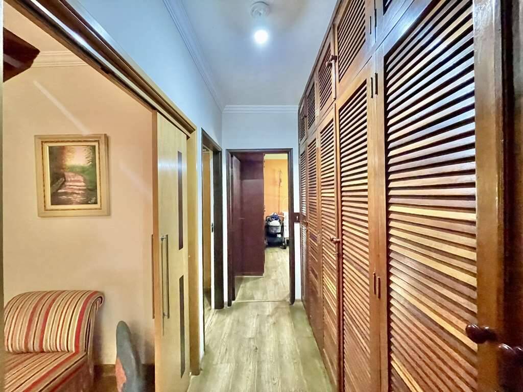 Casa à venda com 4 quartos, 428m² - Foto 49