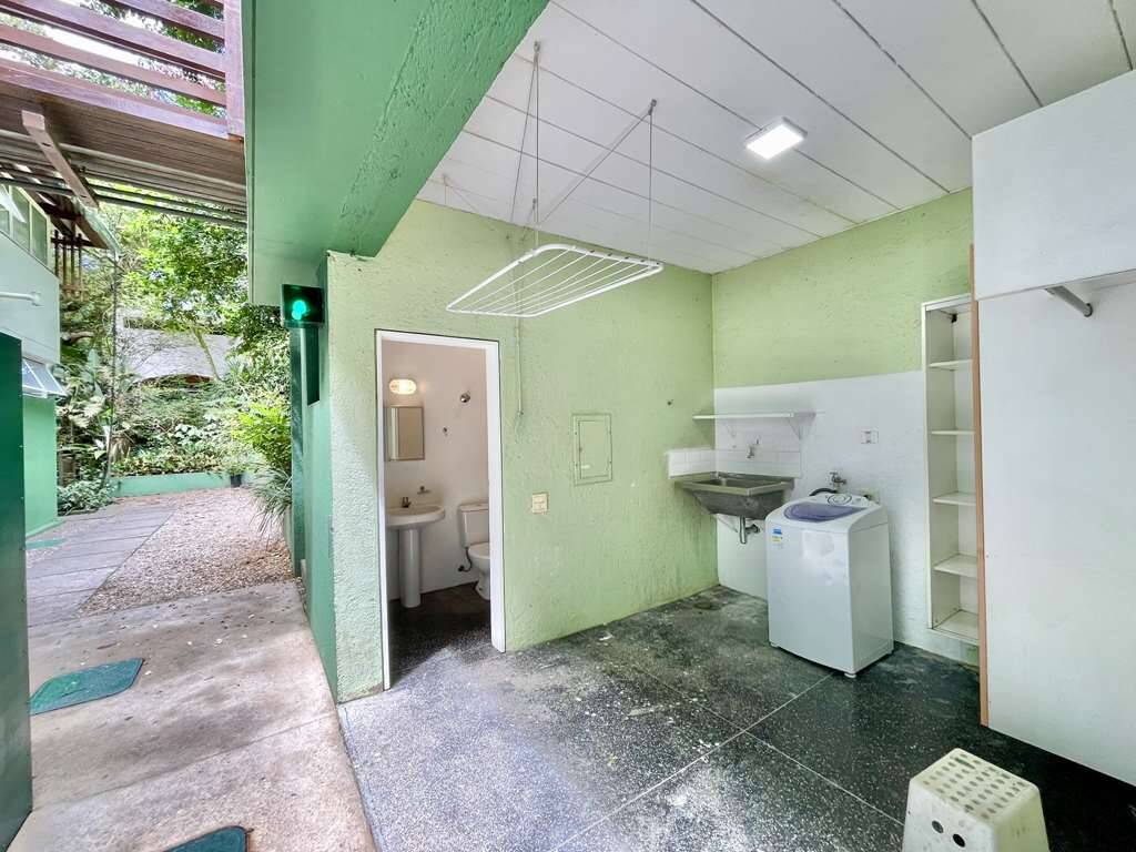 Casa de Condomínio à venda com 3 quartos, 380m² - Foto 52