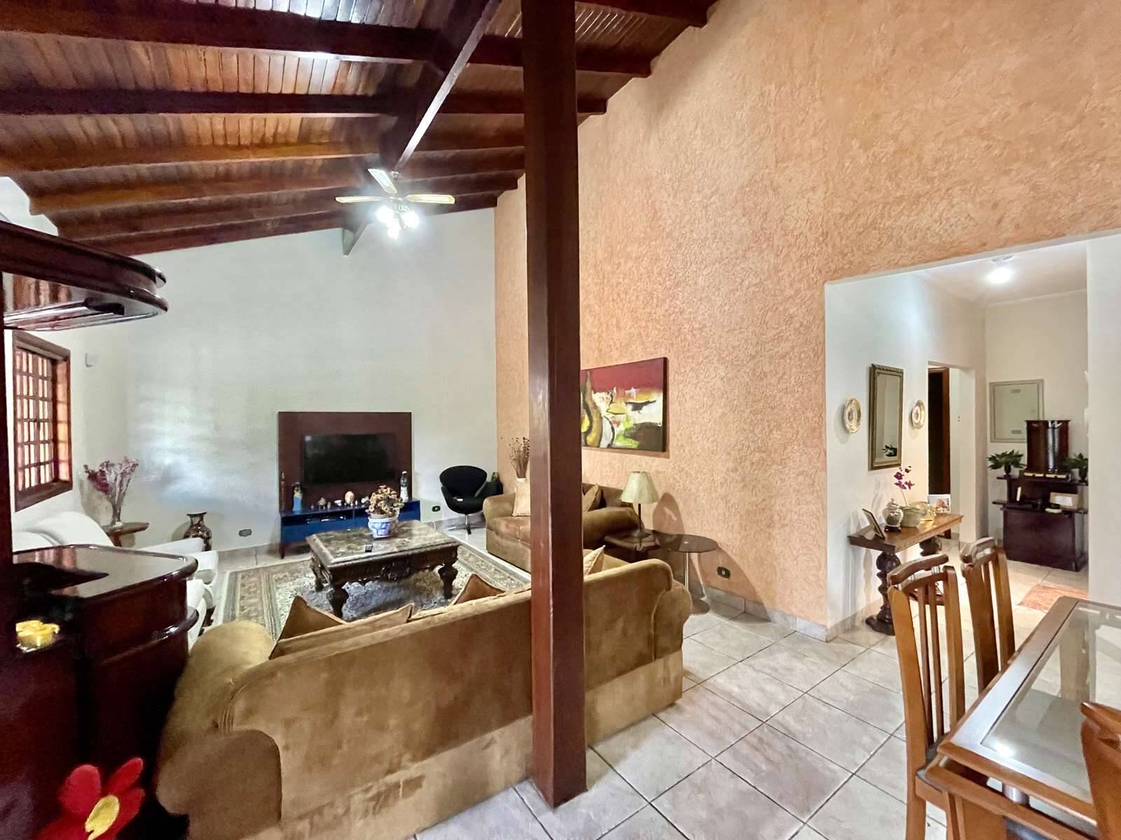 Casa à venda e aluguel com 3 quartos, 321m² - Foto 8