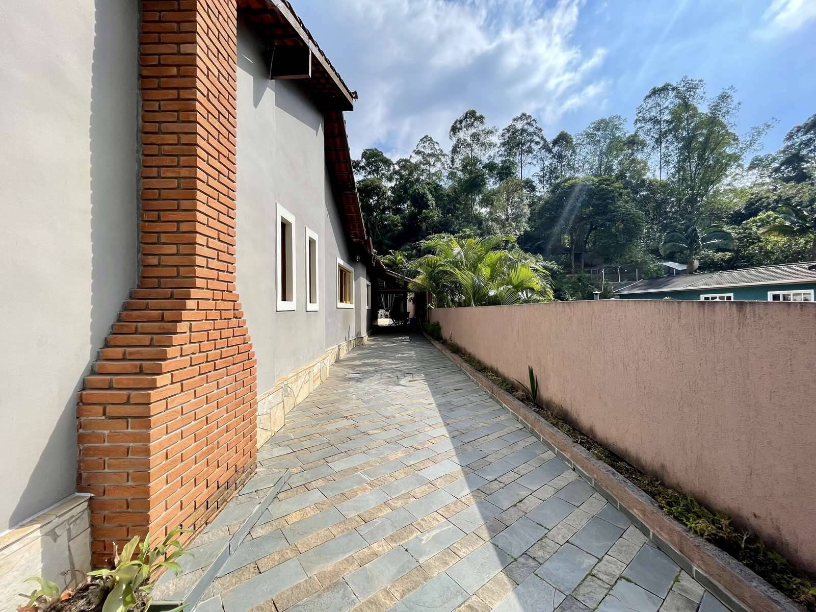 Casa à venda e aluguel com 3 quartos, 321m² - Foto 39