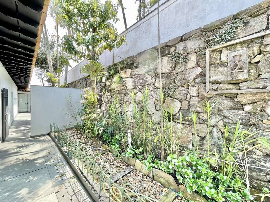 Casa à venda com 4 quartos, 548m² - Foto 62