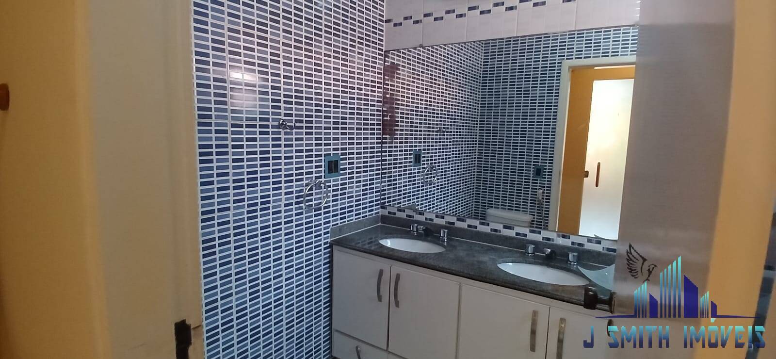 Casa de Condomínio para alugar com 3 quartos, 200m² - Foto 16