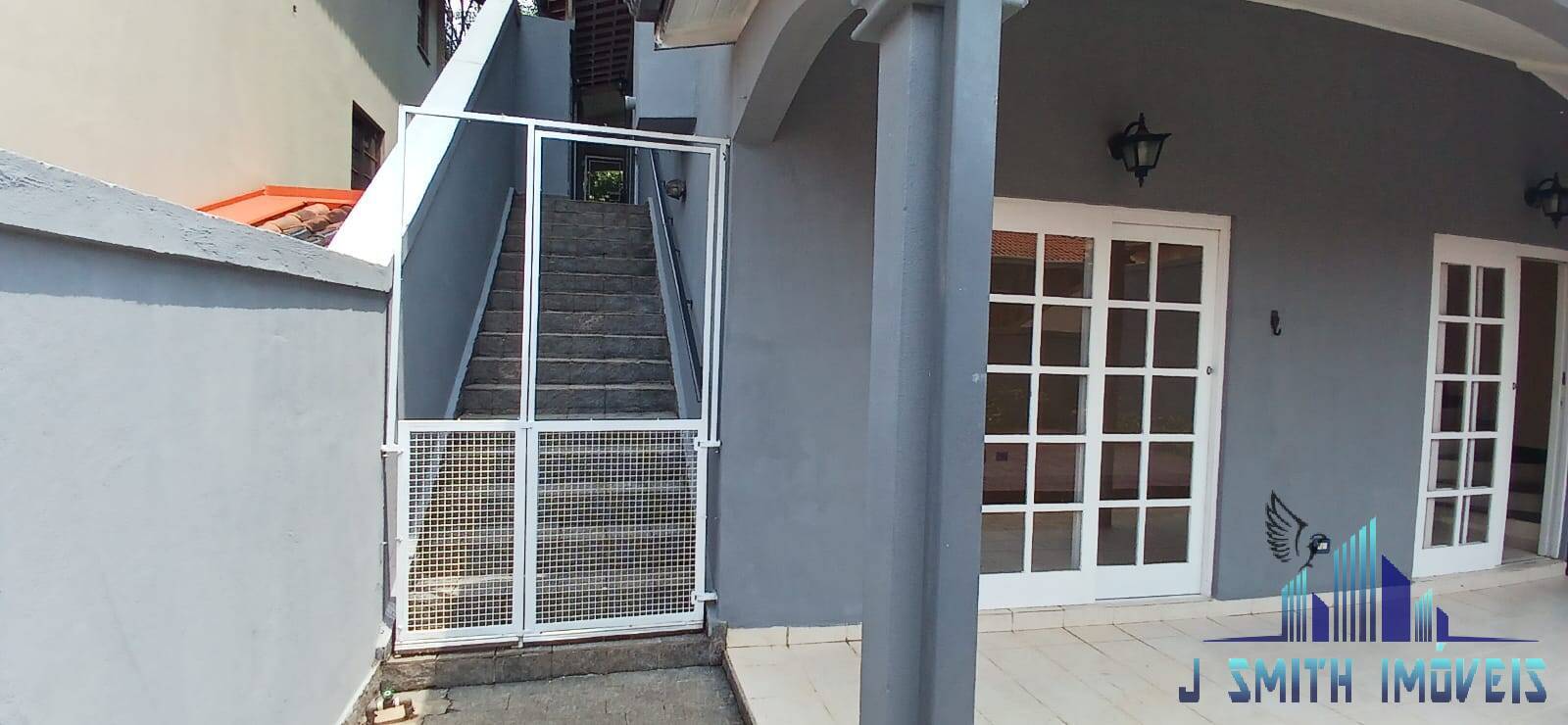 Casa de Condomínio para alugar com 3 quartos, 200m² - Foto 32