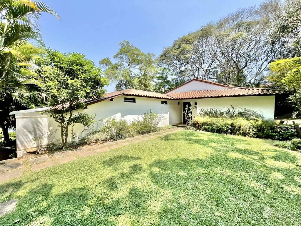 Casa de Condomínio à venda com 4 quartos, 480m² - Foto 3