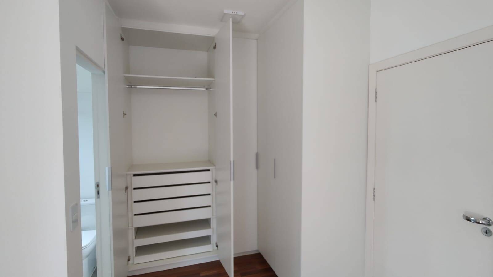 Casa de Condomínio para alugar com 3 quartos, 140m² - Foto 11