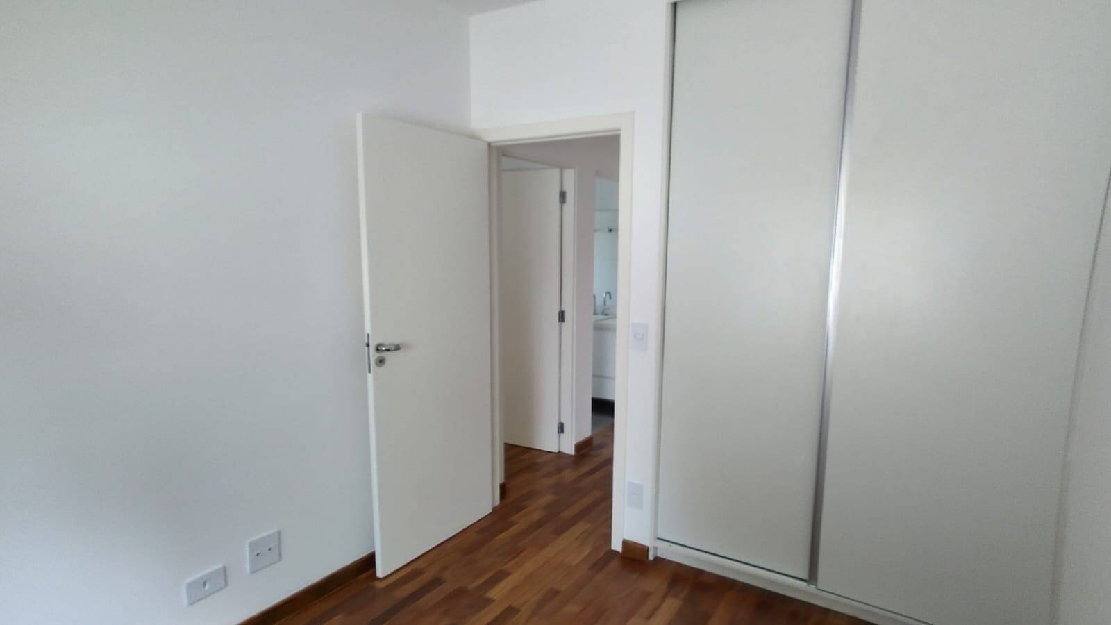 Casa de Condomínio para alugar com 3 quartos, 140m² - Foto 14