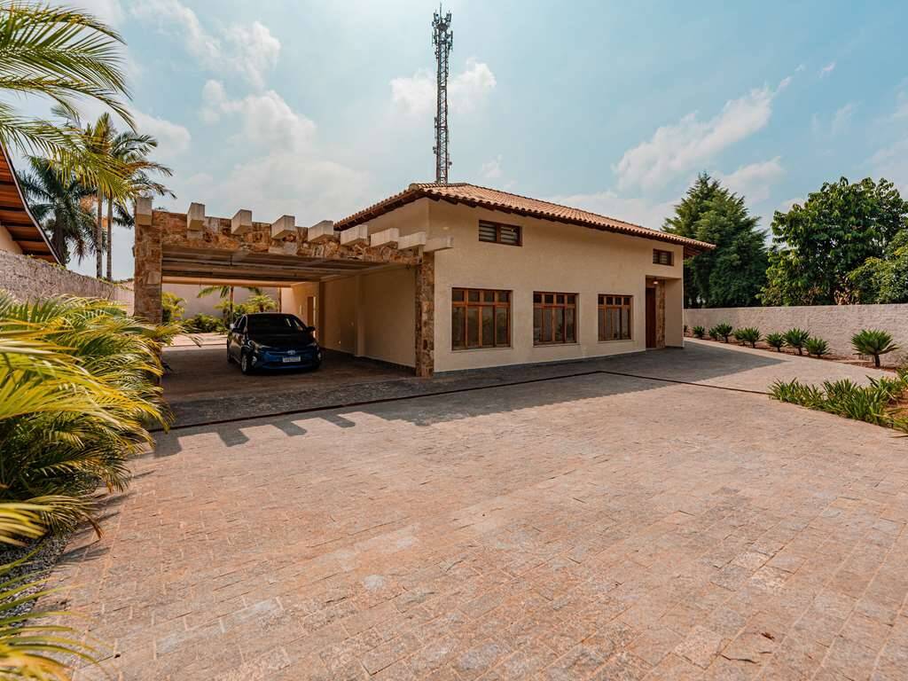 Casa de Condomínio à venda com 4 quartos, 688m² - Foto 3