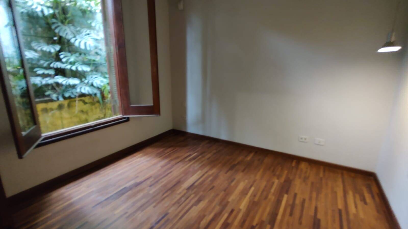 Casa à venda com 3 quartos, 1000m² - Foto 36