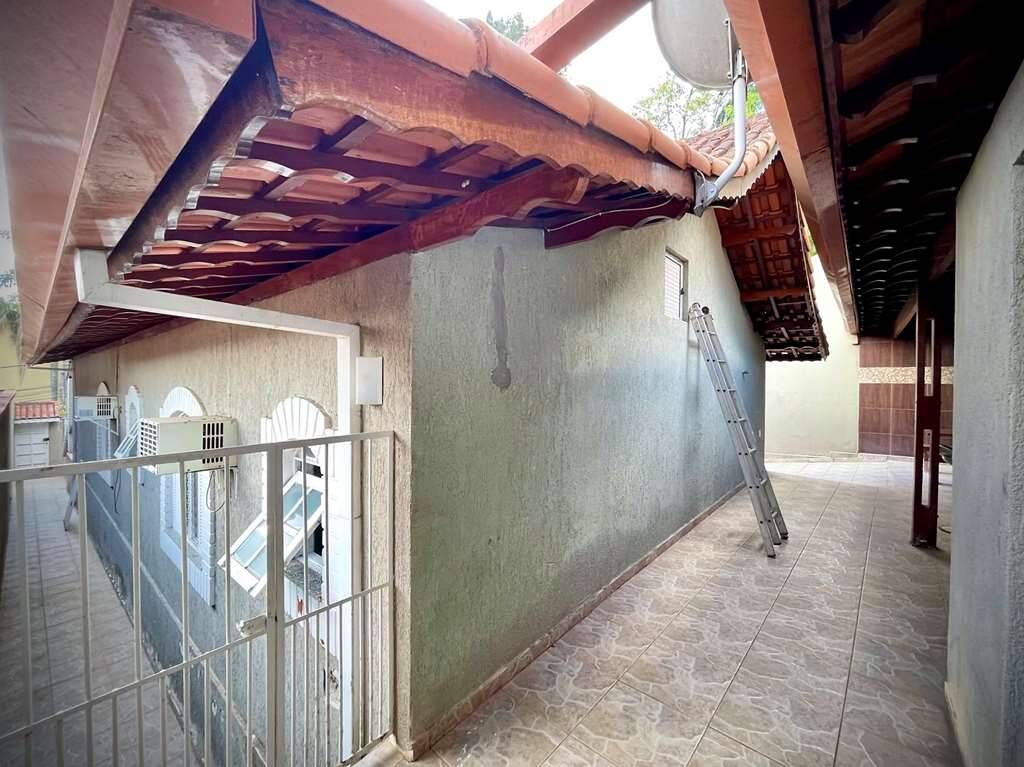 Casa à venda com 3 quartos, 131m² - Foto 34