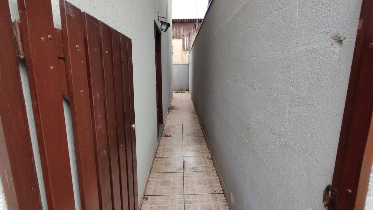 Casa de Condomínio para alugar com 2 quartos, 70m² - Foto 24