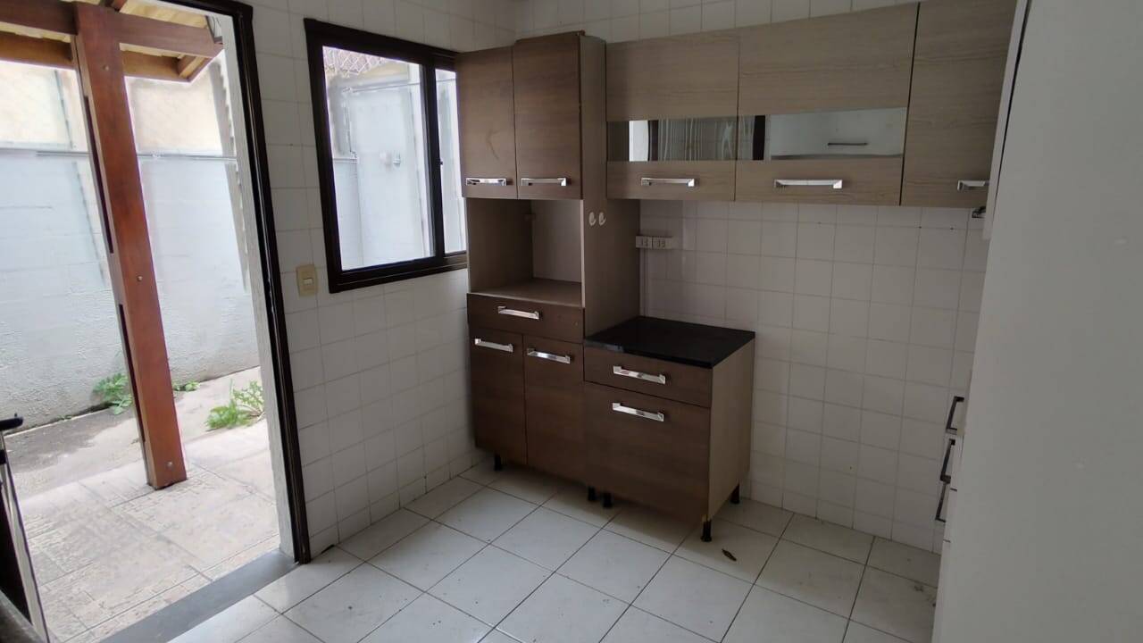 Casa de Condomínio para alugar com 2 quartos, 70m² - Foto 8