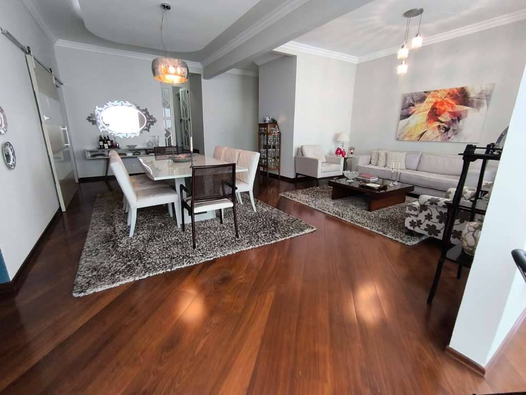 Casa de Condomínio à venda com 3 quartos, 451m² - Foto 9