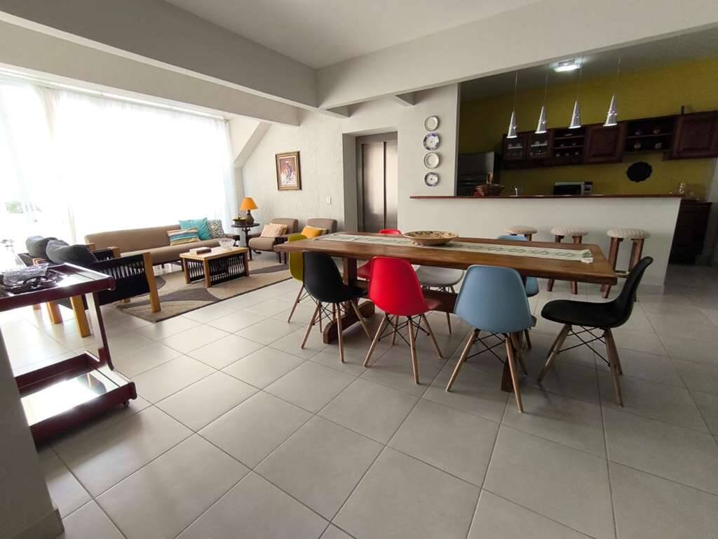 Casa de Condomínio à venda com 3 quartos, 451m² - Foto 18