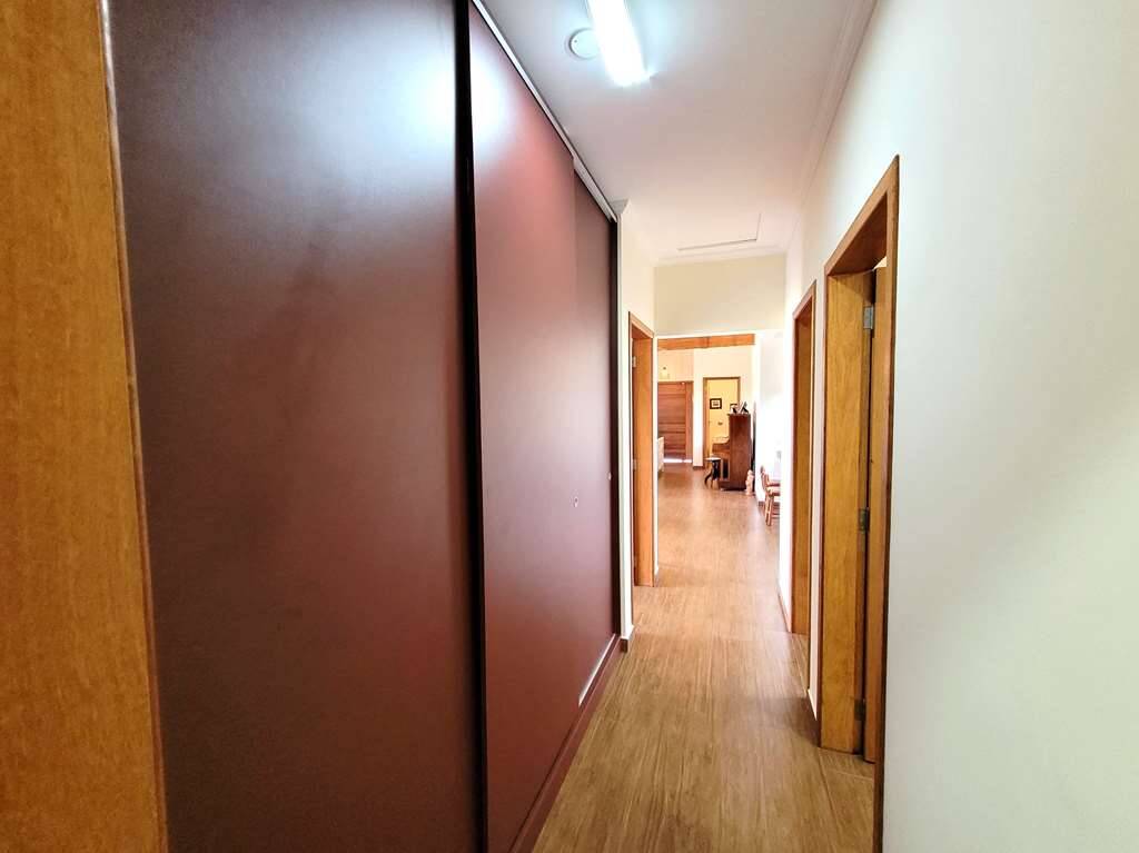 Casa à venda com 3 quartos, 181m² - Foto 26