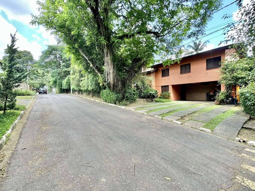 Casa de Condomínio à venda com 4 quartos, 417m² - Foto 3