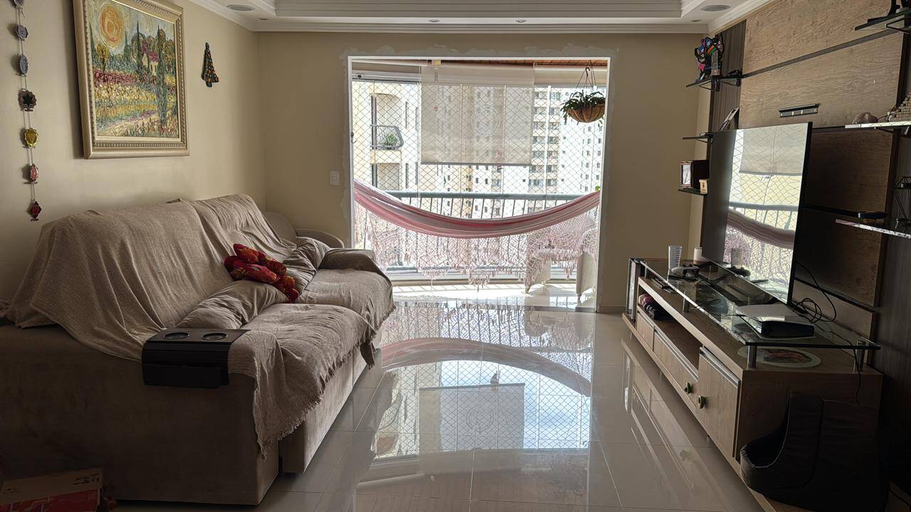 Apartamento à venda com 3 quartos, 133m² - Foto 1