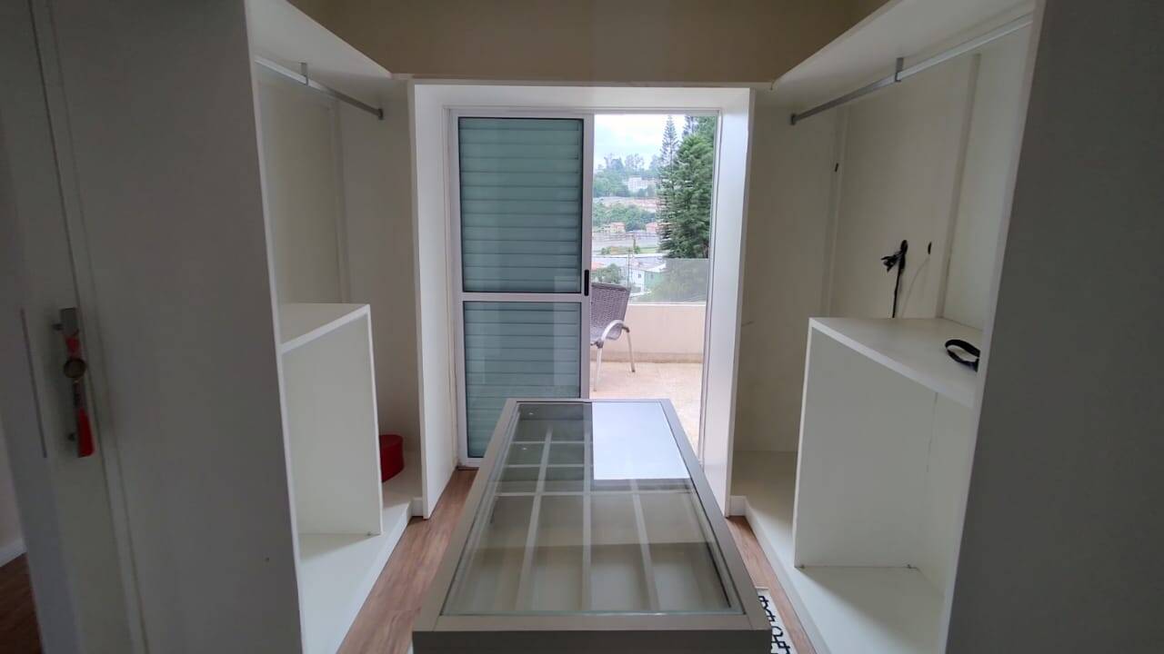 Casa de Condomínio para alugar com 4 quartos, 350m² - Foto 31