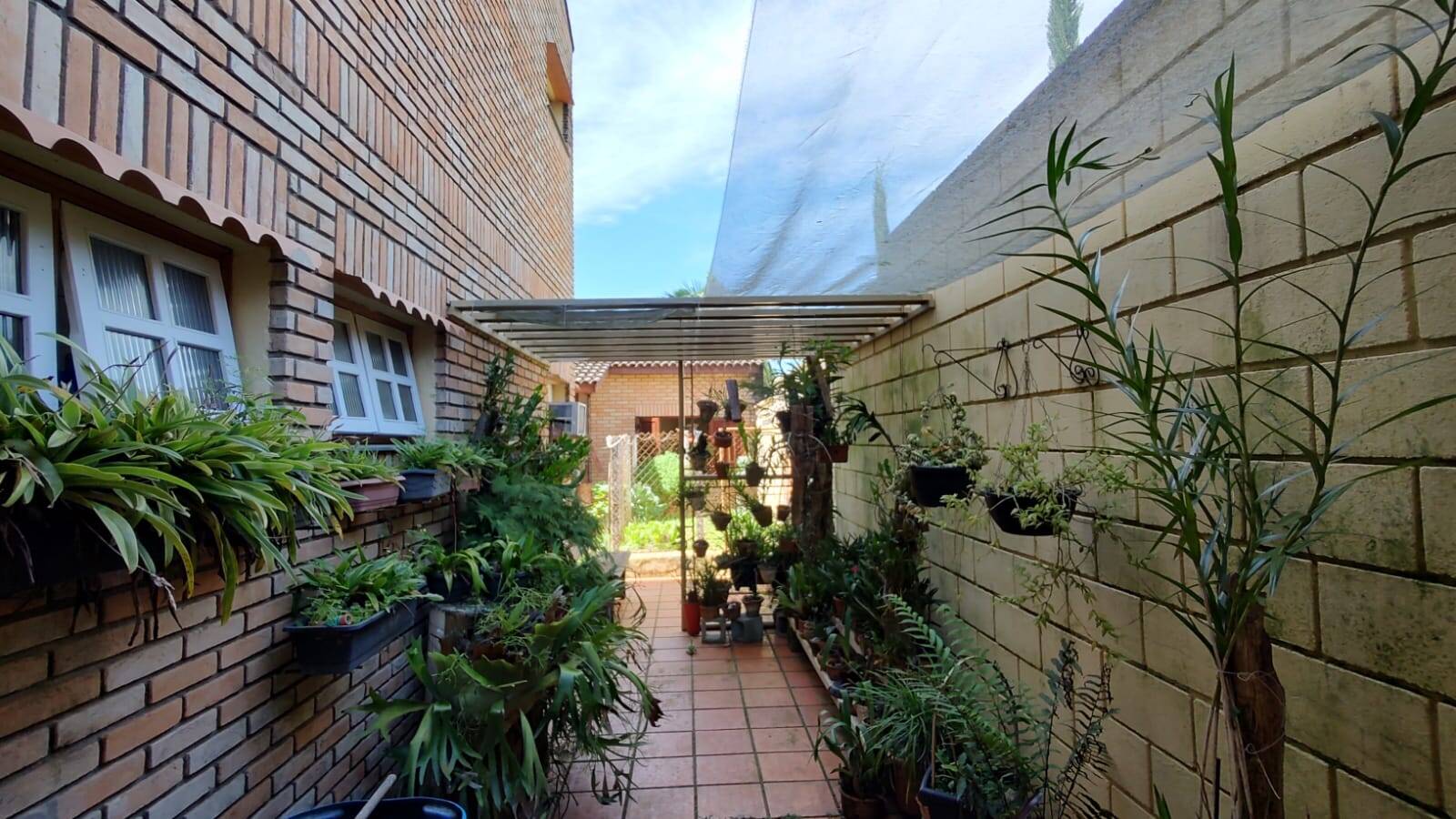 Casa de Condomínio à venda com 3 quartos, 324m² - Foto 47