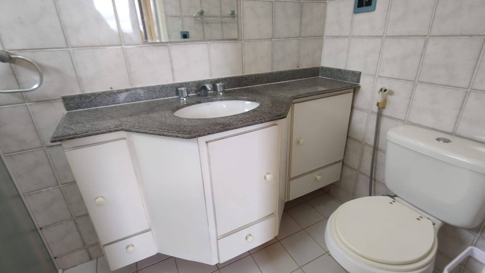 Casa de Condomínio à venda e aluguel com 3 quartos, 200m² - Foto 33