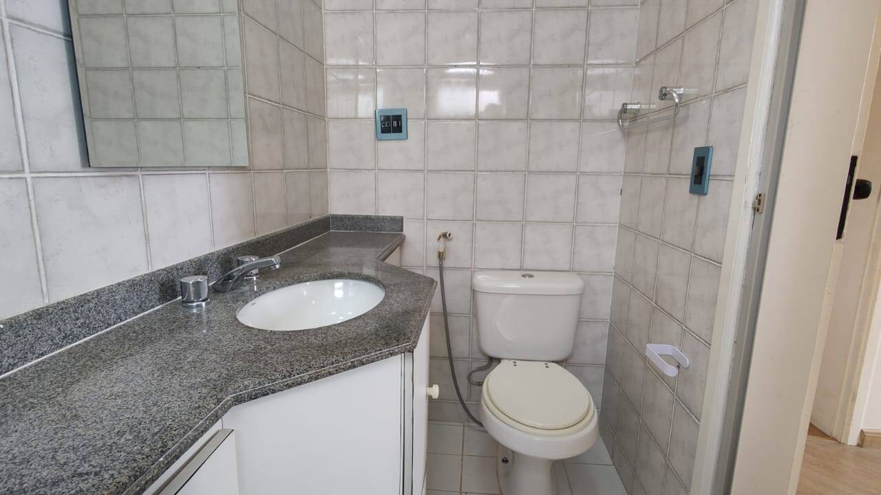 Casa de Condomínio à venda e aluguel com 3 quartos, 200m² - Foto 43